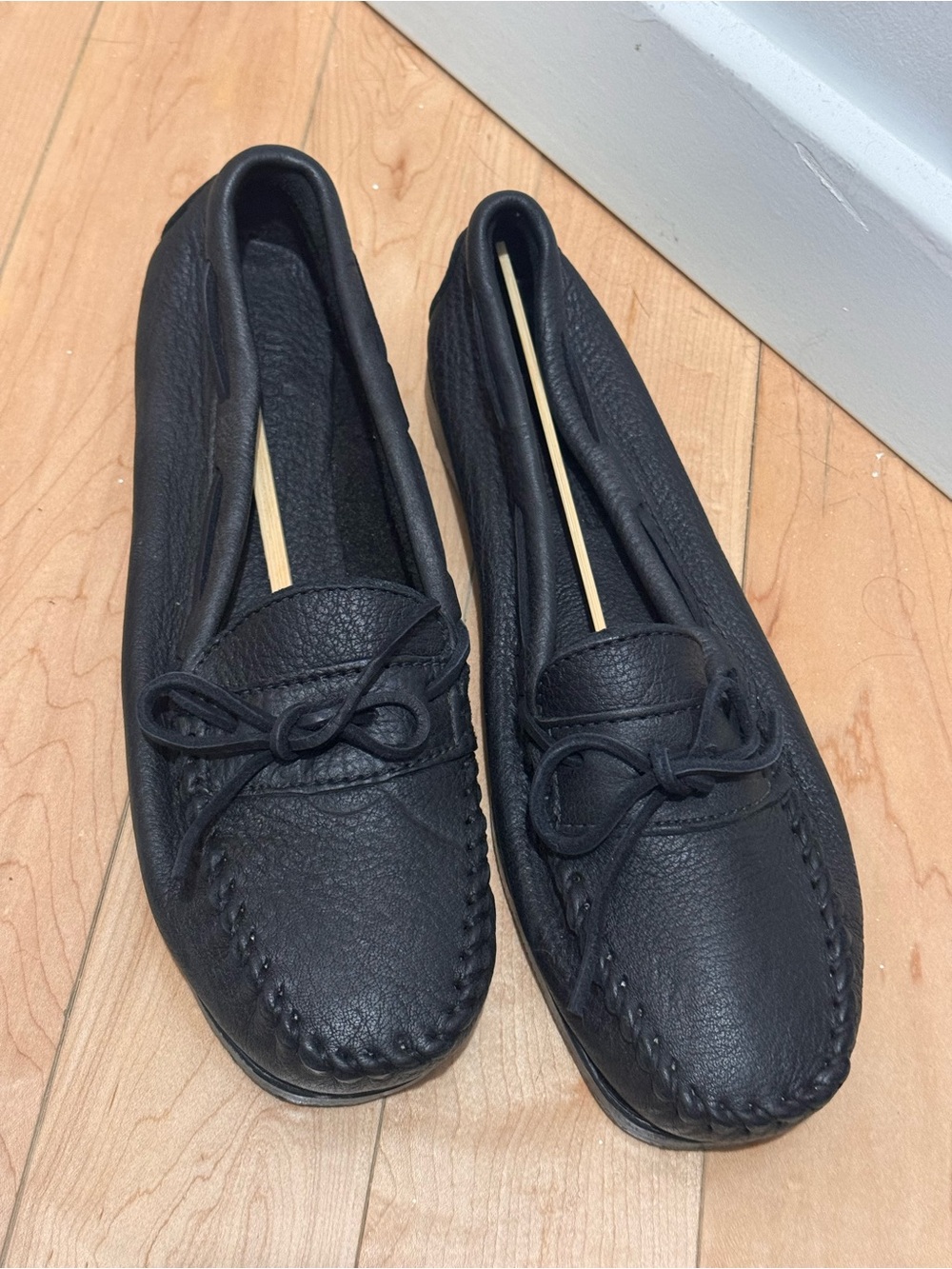 Vintage Minnetonka Black Pebbled Leather Driving Moccasins Women’s Size 11 NWOB